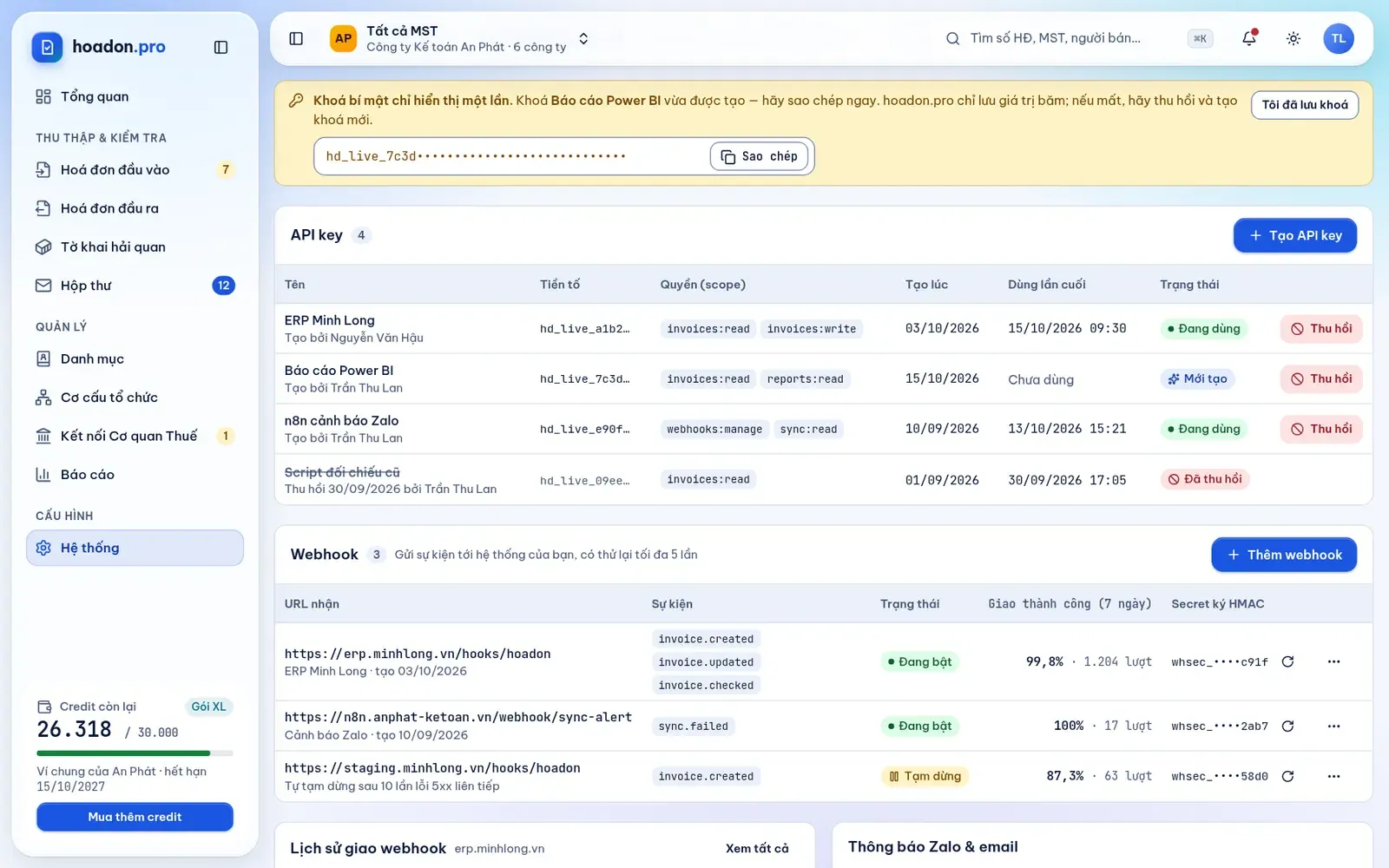 Phần Webhook trong thẻ API và Webhook theo bản thiết kế: danh sách điểm nhận và lịch sử giao